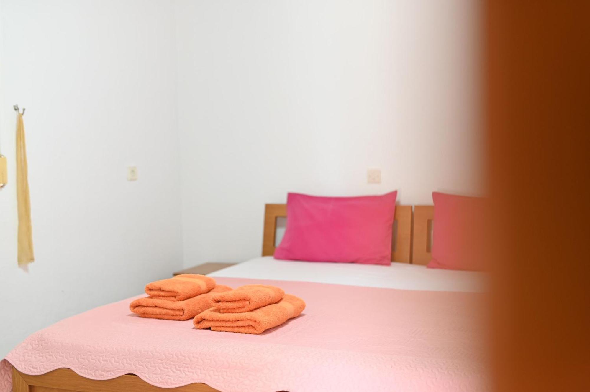 Guesthouse Agnandi Като-Лутраки Экстерьер фото