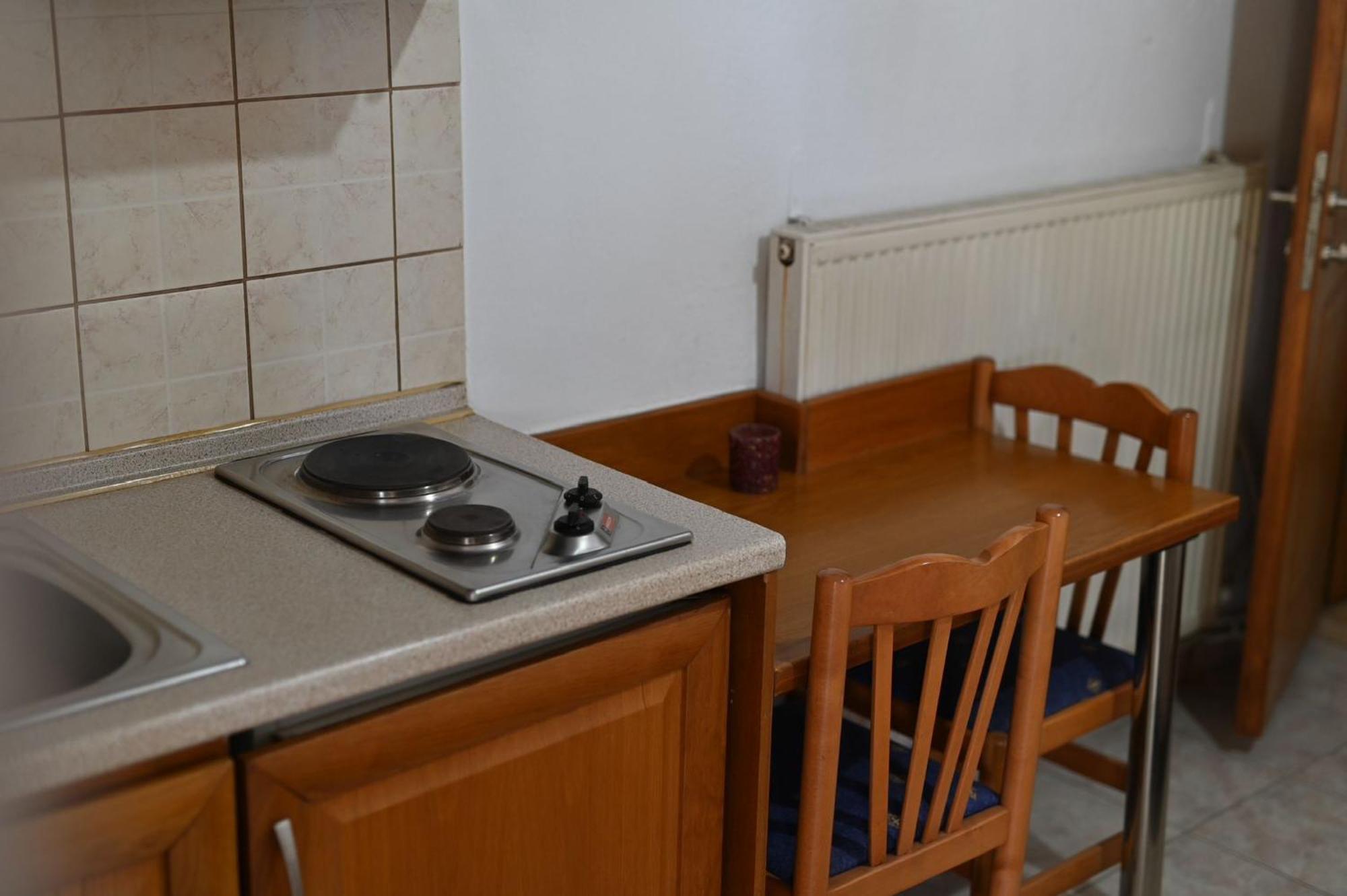 Guesthouse Agnandi Като-Лутраки Экстерьер фото